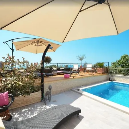 Villa Golden View *