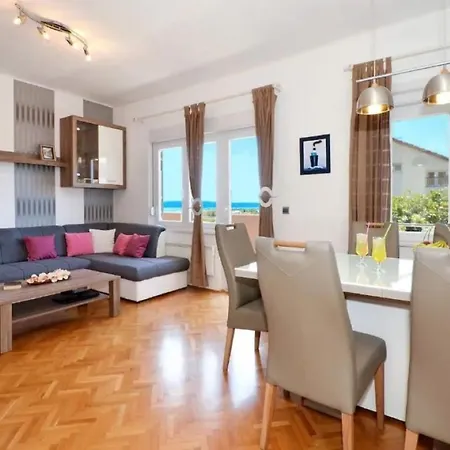 Villa Golden View *